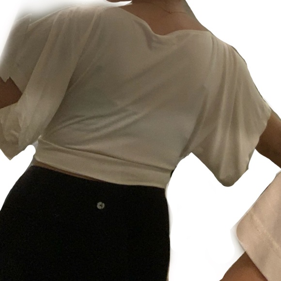 Urban Outfitters Short Sleeve Wrap Top - Brand New, Never Worn - Picture 3 of 5